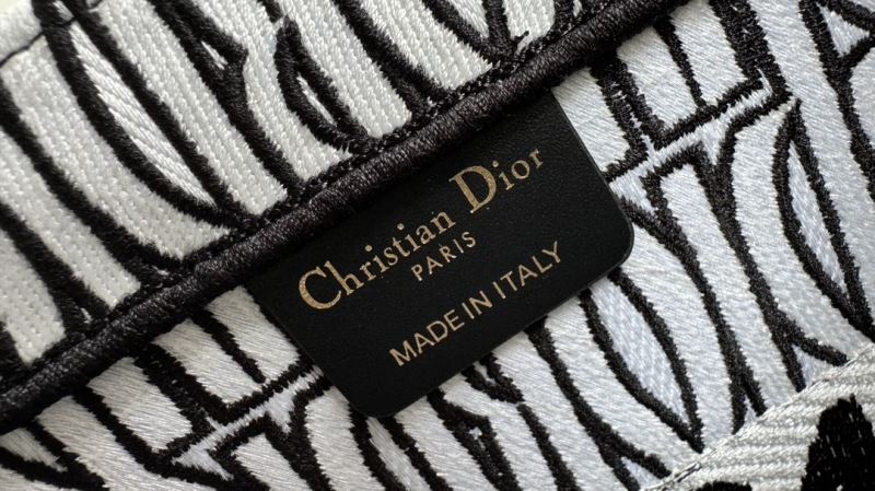 chr1st1an D10r shopping bags